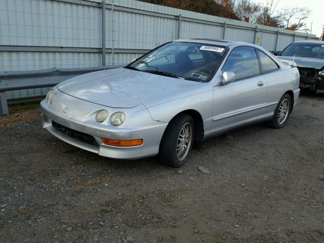 JH4DC4454YS008851 - 2000 ACURA INTEGRA LS GRAY photo 2