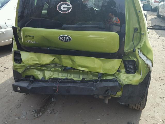 KNDJN2A29F7772434 - 2015 KIA SOUL GREEN photo 9