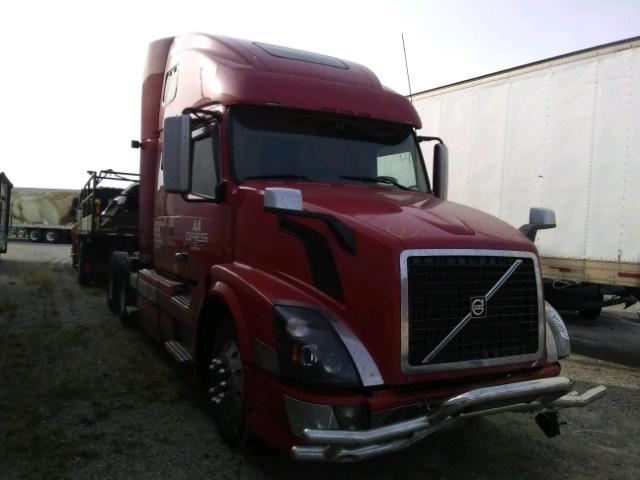 4V4NC9TG88N496825 - 2008 VOLVO VN VNL RED photo 1