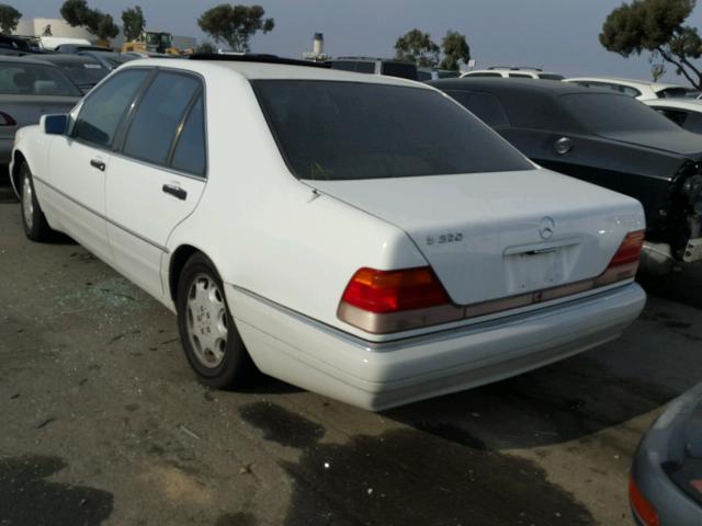 WDBGA32E7TA319477 - 1996 MERCEDES-BENZ S 320W WHITE photo 3