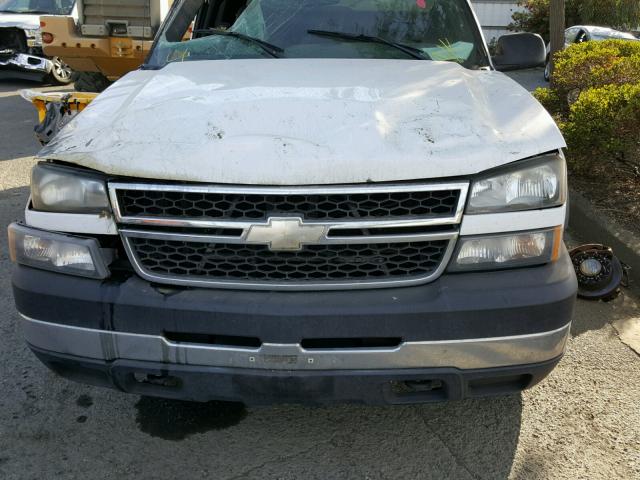 1GCHK23U37F141434 - 2007 CHEVROLET SILVERADO WHITE photo 7