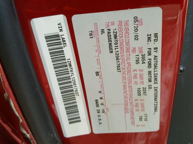 1ZWHT61L025619699 - 2002 MERCURY COUGAR V6 RED photo 10