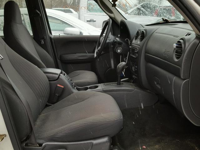 1J4GL48K42W327062 - 2002 JEEP LIBERTY SP WHITE photo 5