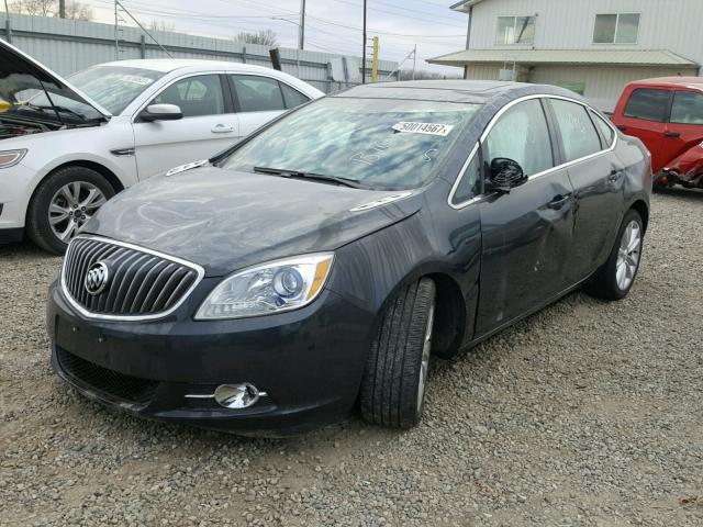 1G4PR5SK2G4107484 - 2016 BUICK VERANO CON CHARCOAL photo 2