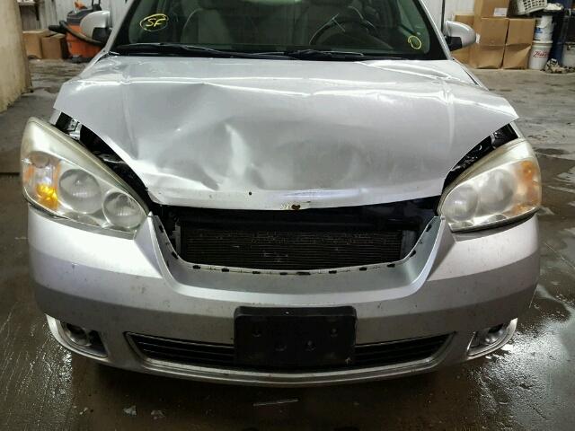 1G1ZU57N17F183211 - 2007 CHEVROLET MALIBU LTZ 银色 照片 9