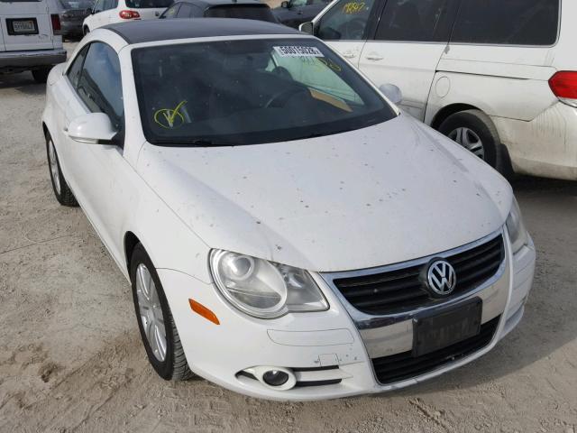 WVWBA71F28V031721 - 2008 VOLKSWAGEN EOS TURBO WHITE photo 1