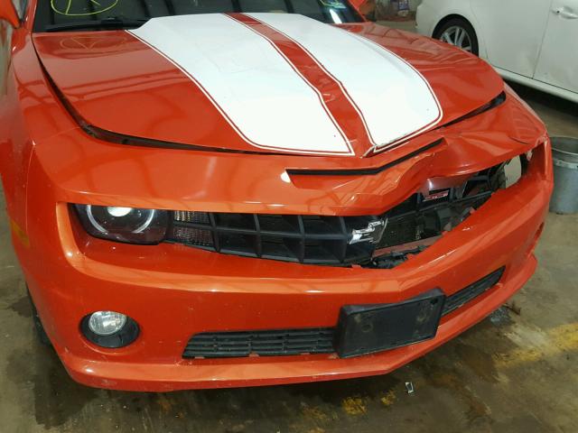 2G1FT1EW4A9221993 - 2010 CHEVROLET CAMARO SS Naranja foto 9