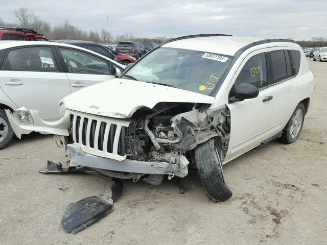 1J8FT47088D793673 - 2008 JEEP COMPASS SP WHITE photo 2