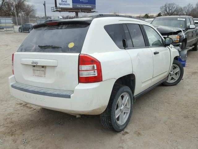 1J8FT47088D793673 - 2008 JEEP COMPASS SP WHITE photo 4