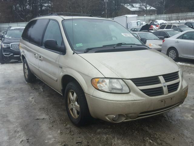 2D4GP44L55R382791 - 2005 DODGE GRAND CARA BEIGE photo 1