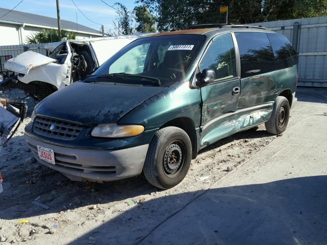 2P4FP25B9VR262927 - 1997 PLYMOUTH VOYAGER GREEN photo 2