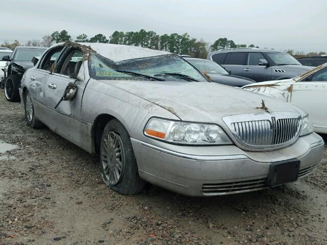 2LNHM82V09X636071 - 2009 LINCOLN TOWN CAR S SILVER photo 1