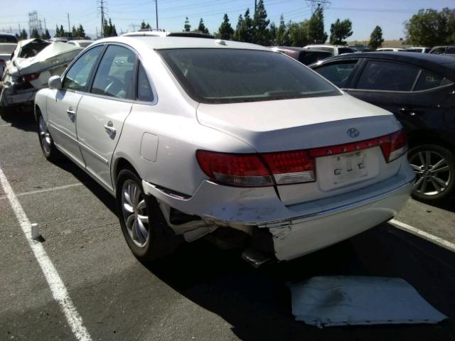 KMHFC46FX7A185548 - 2007 HYUNDAI AZERA SE WHITE photo 3