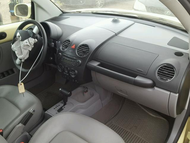 3VWRF31Y46M331436 - 2006 VOLKSWAGEN NEW BEETLE 黄色 照片 10