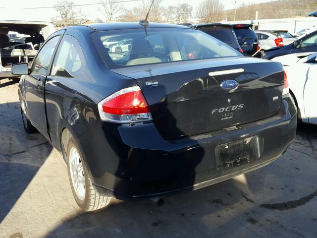 1FAHP33N58W132497 - 2008 FORD FOCUS SE BLACK photo 3