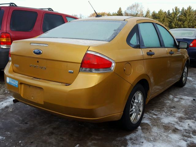 1FAHP35N09W101009 - 2009 FORD FOCUS SE YELLOW photo 4