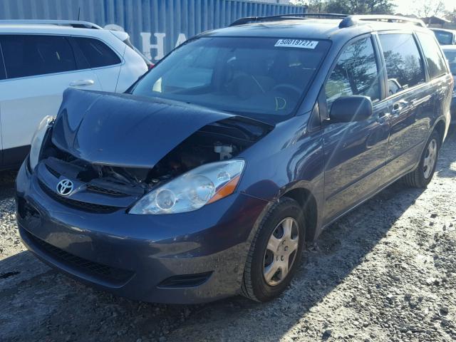 5TDZK23C18S187115 - 2008 TOYOTA SIENNA CE GRAY photo 2