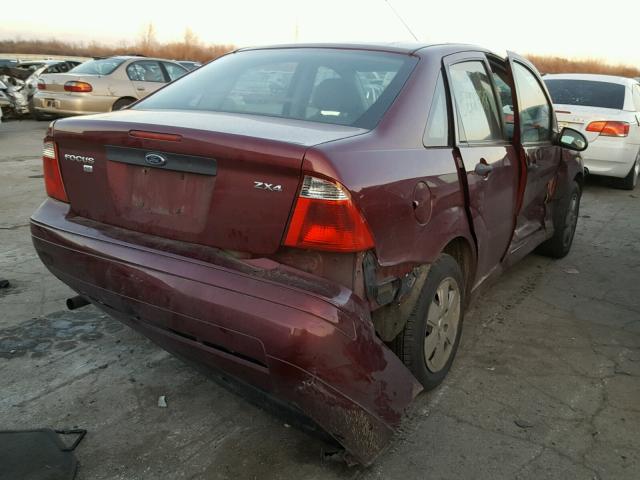 1FAFP34N96W254752 - 2006 FORD FOCUS ZX4 MAROON photo 4