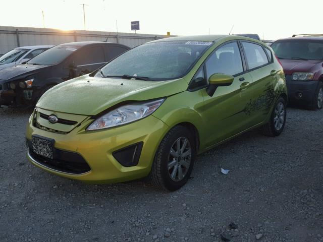 3FADP4EJ4BM132237 - 2011 FORD FIESTA SE GREEN photo 2