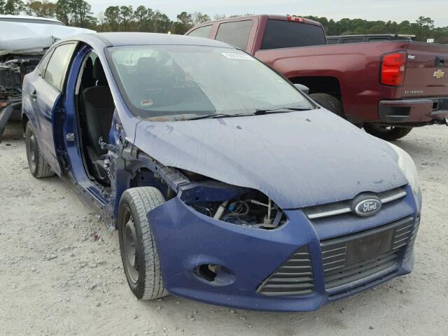 1FAHP3E29CL235130 - 2012 FORD FOCUS S BLUE photo 1