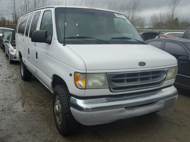 1FBSS31S72HB52399 - 2002 FORD ECONOLINE WHITE photo 1