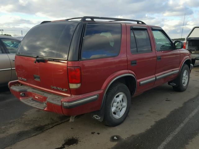 1GNDT13W2X2179159 - 1999 CHEVROLET BLAZER RED photo 4