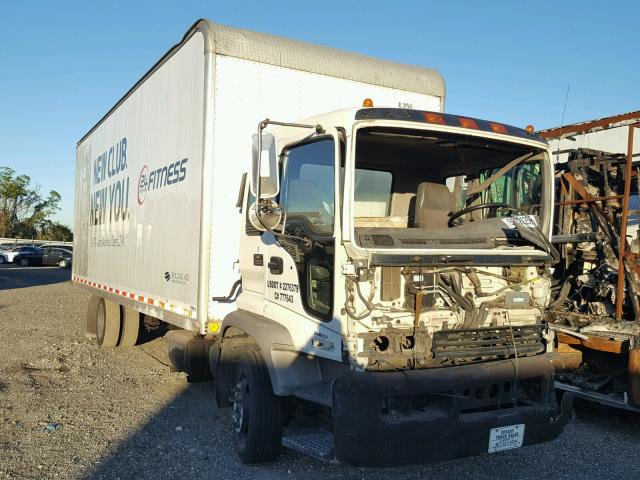 1GBJ6F1394F506819 - 2004 CHEVROLET T-SERIES F WHITE photo 1