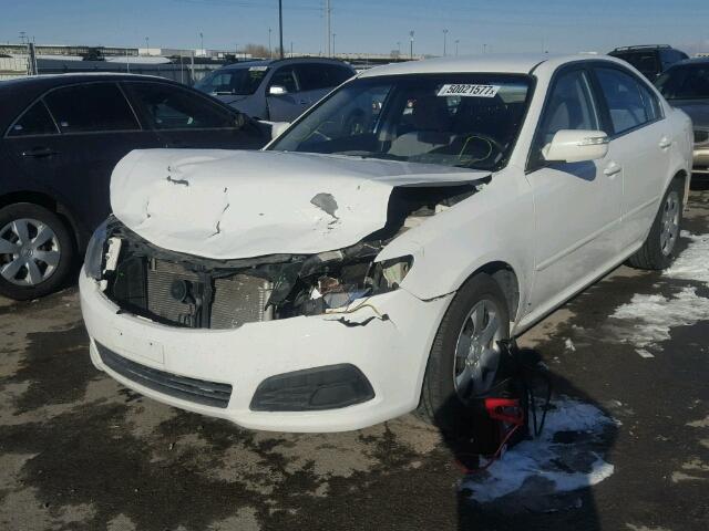 KNAGE228095295306 - 2009 KIA OPTIMA LX WHITE photo 2