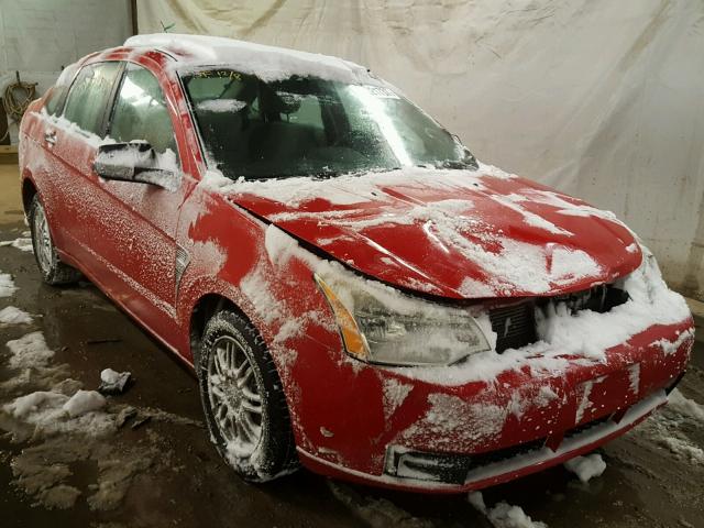 1FAHP35N98W221423 - 2008 FORD FOCUS SE RED photo 1