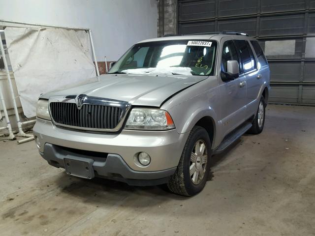 5LMEU78HX3ZJ08986 - 2003 LINCOLN AVIATOR 银色 照片 2