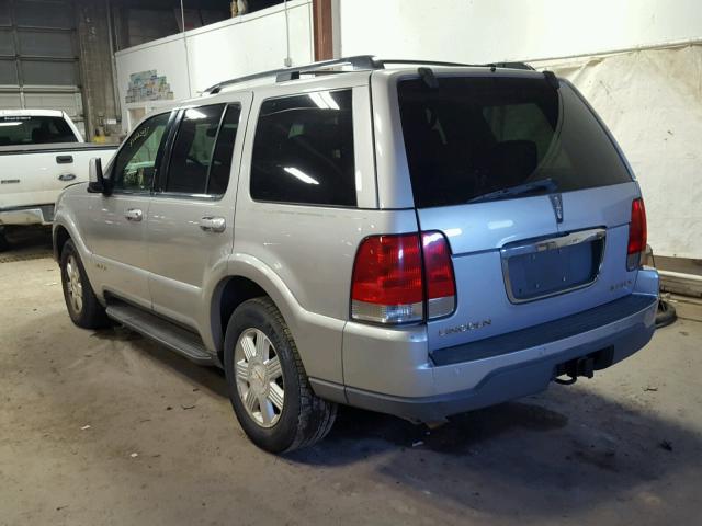 5LMEU78HX3ZJ08986 - 2003 LINCOLN AVIATOR 银色 照片 3