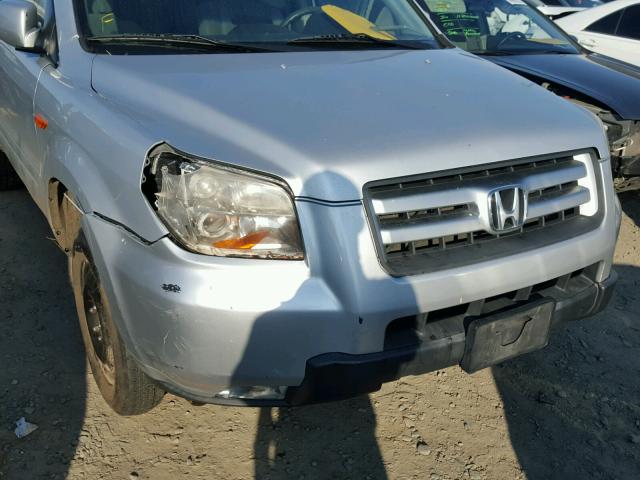 5FNYF18428B023730 - 2008 HONDA PILOT EX SILVER photo 9