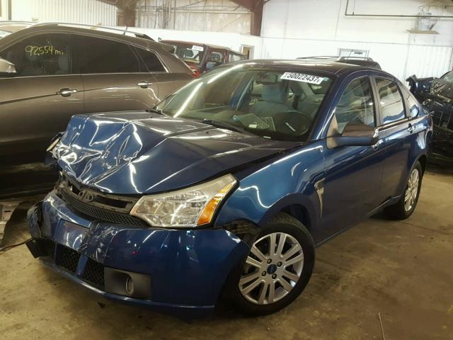 1FAHP35NX8W184916 - 2008 FORD FOCUS SE BLUE photo 2