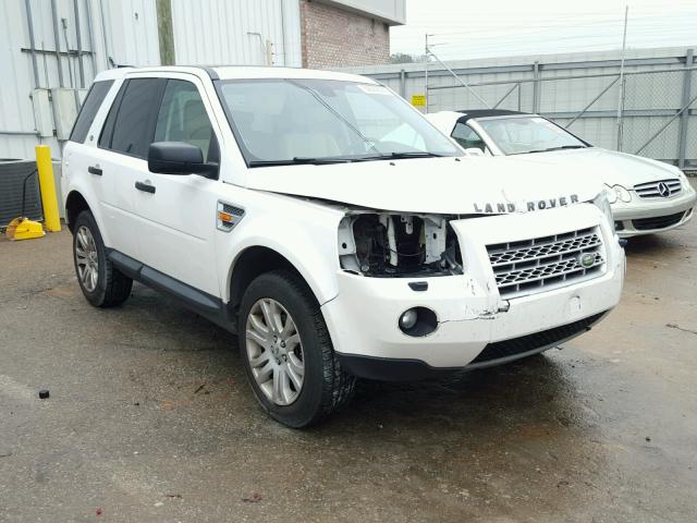 SALFS24N98H018265 - 2008 LAND ROVER LR2 SE TEC WHITE photo 1