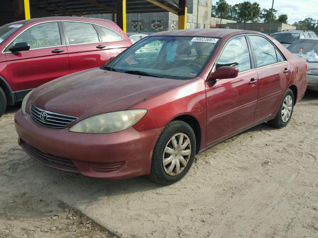 4T1BE32K25U407369 - 2005 TOYOTA CAMRY LE ბურგუნდია ფოტო 2