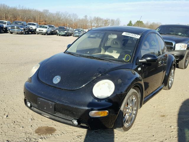 3VWCP21C52M417012 - 2002 VOLKSWAGEN NEW BEETLE 黑色 照片 2