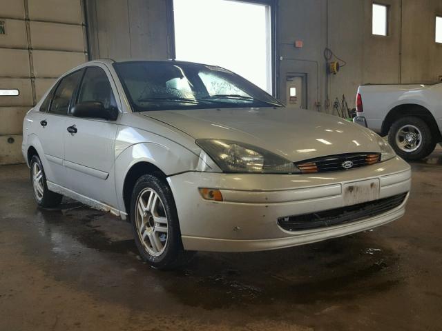 1FAFP38Z44W159025 - 2004 FORD FOCUS ZTS SILVER photo 1