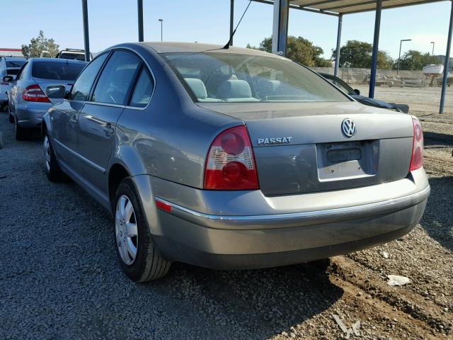 WVWMD63B44P050970 - 2004 VOLKSWAGEN PASSAT GL GRAY photo 3