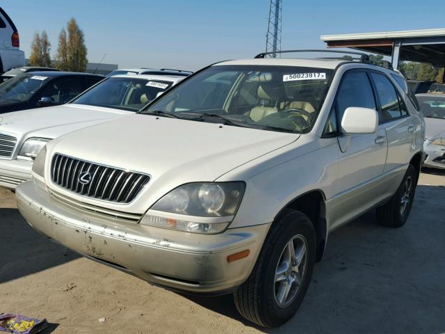 JT6HF10U0X0093954 - 1999 LEXUS RX 300 CREAM photo 2