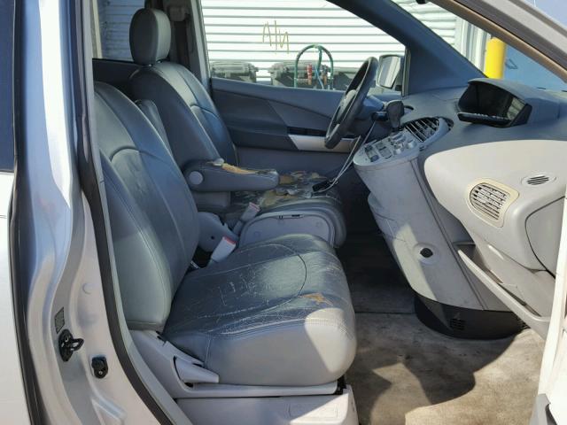 5N1BV28UX4N359986 - 2004 NISSAN QUEST S SILVER photo 5