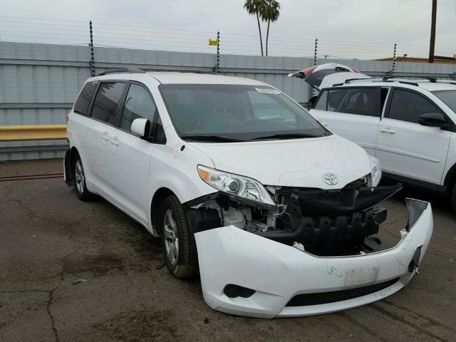 5TDKK3DC6DS310519 - 2013 TOYOTA SIENNA LE WHITE photo 1