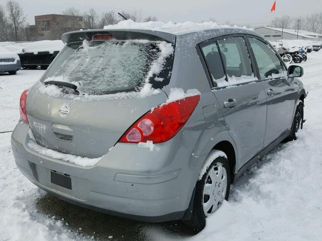 3N1BC13E59L454289 - 2009 NISSAN VERSA S GRAY photo 4