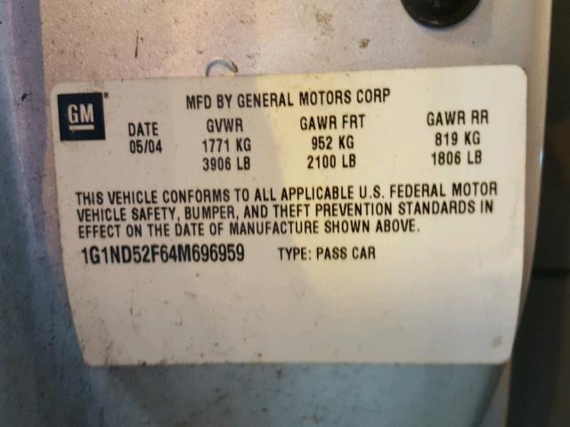 1G1ND52F64M696959 - 2004 CHEVROLET CLASSIC SILVER photo 10