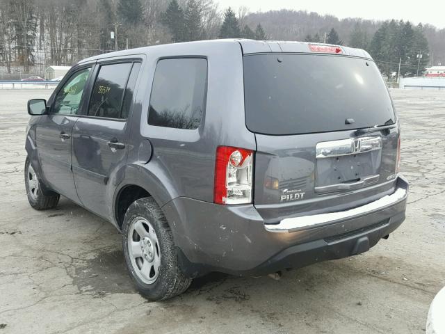 5FNYF4H21FB018063 - 2015 HONDA PILOT LX GRAY photo 3