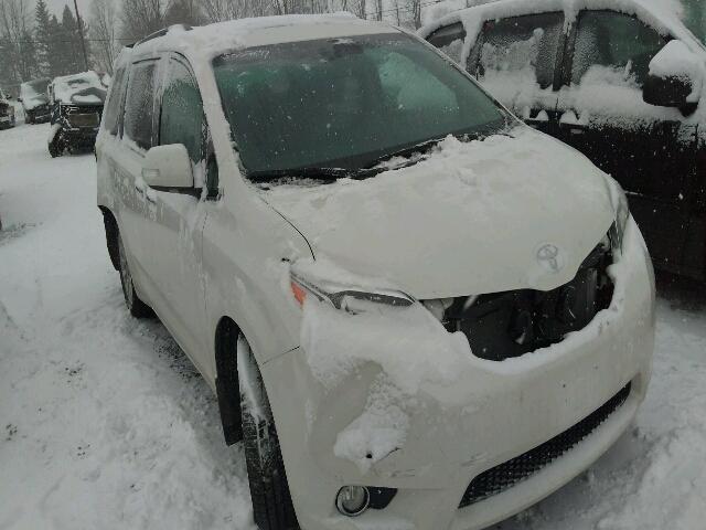 5TDYZ3DCXHS843937 - 2017 TOYOTA SIENNA XLE WHITE photo 1