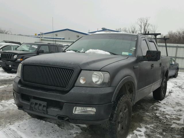 1FTPW14595FB00031 - 2005 FORD F150 SUPER BLACK photo 2