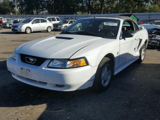 1FAFP4447YF125313 - 2000 FORD MUSTANG WHITE photo 2