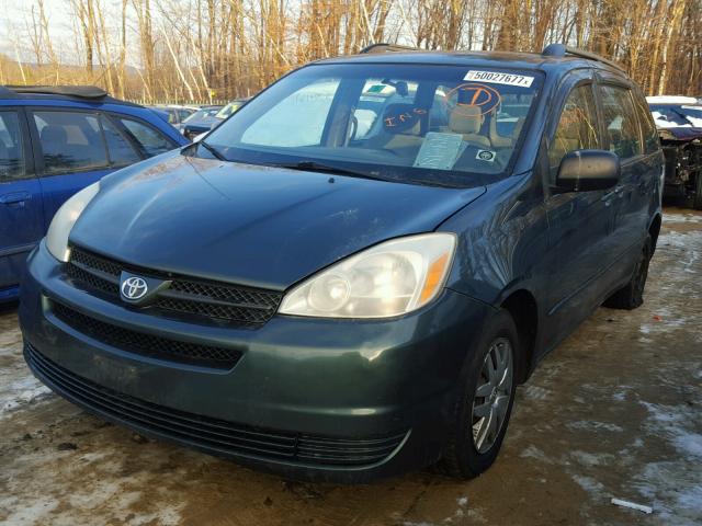 5TDZA23C75S266206 - 2005 TOYOTA SIENNA CE GREEN photo 2