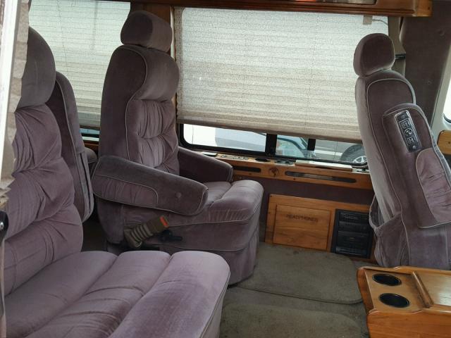 1GBEG25K4SF206790 - 1995 CHEVROLET G20 BEIGE photo 6