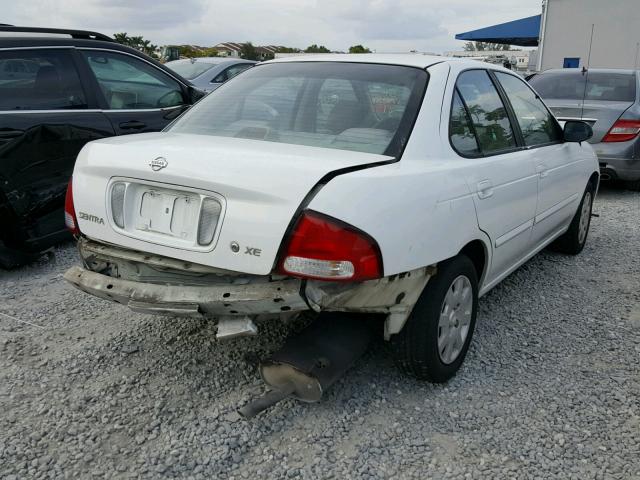 3N1CB51D4YL315472 - 2000 NISSAN SENTRA BAS WHITE photo 4